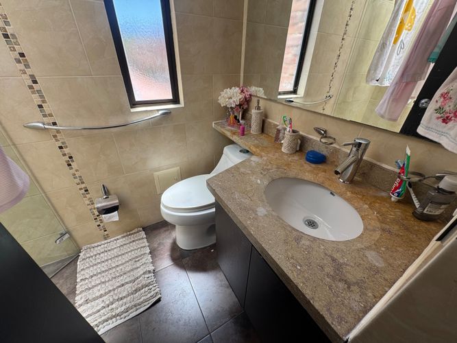 Casa de 4 alcobas en venta en Casa Blanca, Bogotá, 225 m² · foto 15 de 24