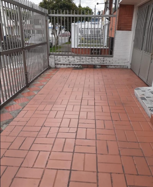 Casa en venta en Modelia, Bogotá · foto 3 de 20