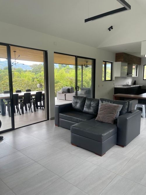 Casa de 3 alcobas en venta en Combia Baja, Pereira, 1560 m² · foto 3 de 24
