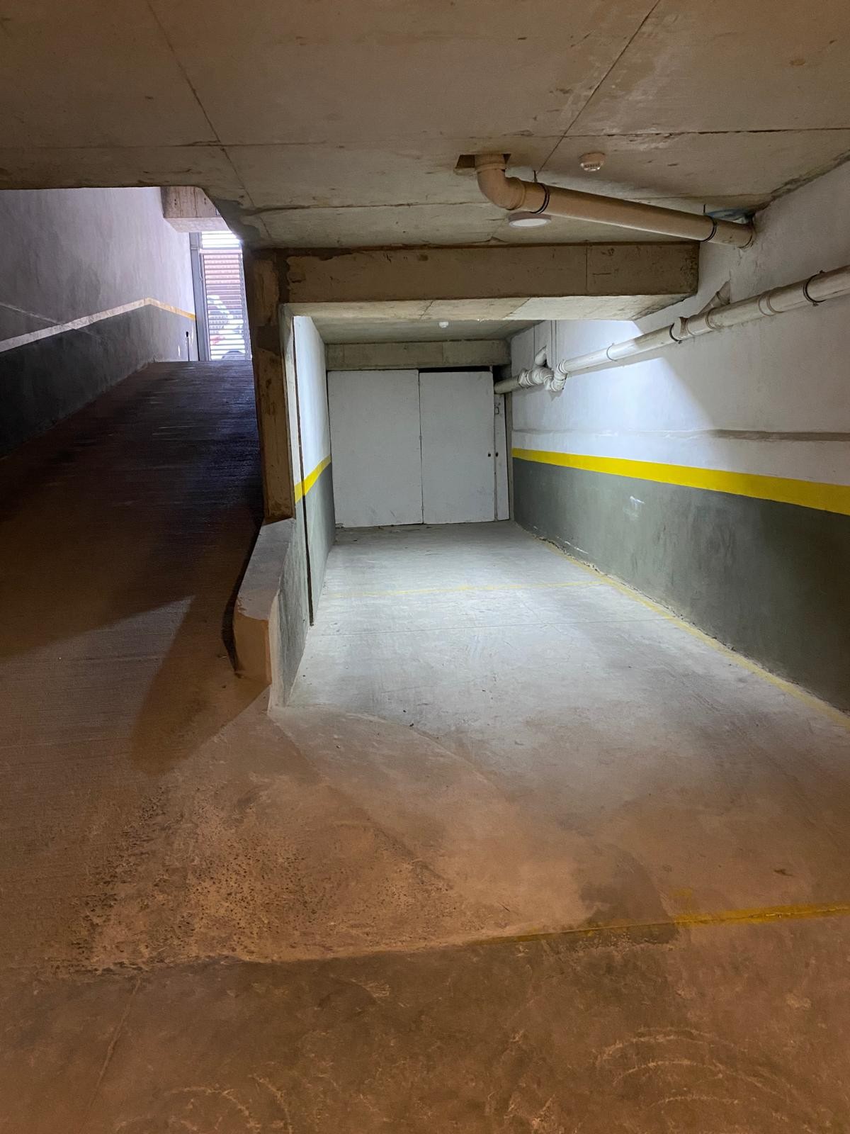 EXCLUSIVO APARTAMENTO DE 2 DORMITORIOS CON GARAGE DOBLE EN TRES CRUCES, A PASOS DEL SHOPPING. · Foto 10