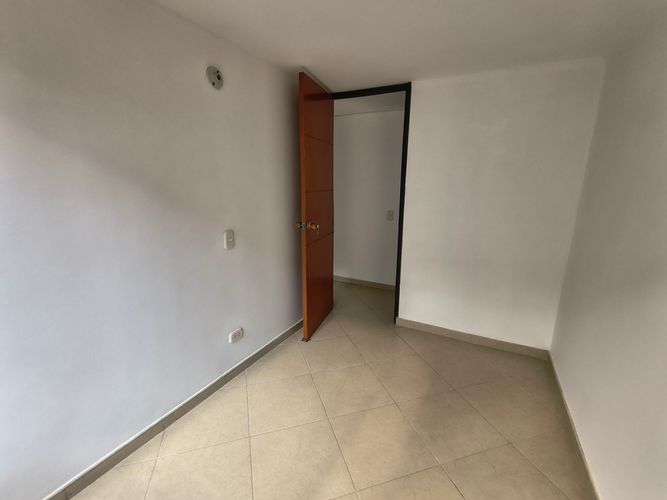 Apartamento de 3 alcobas en venta en Parque Campestre, Soacha, 54 m² · foto 4 de 18