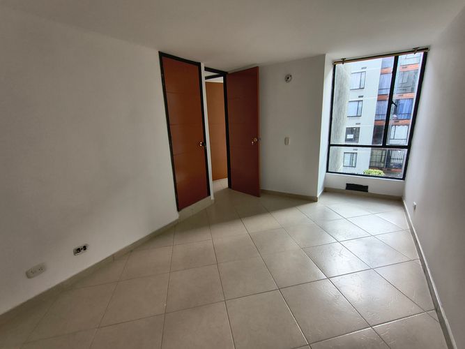 Apartamento de 3 alcobas en venta en Parque Campestre, Soacha, 54 m² · foto 8 de 18