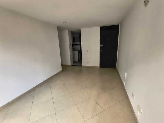 Apartamento de 3 alcobas en venta en Parque Campestre, Soacha, 54 m² · foto 3 de 18