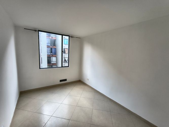 Apartamento de 3 alcobas en venta en Parque Campestre, Soacha, 54 m² · foto 9 de 18