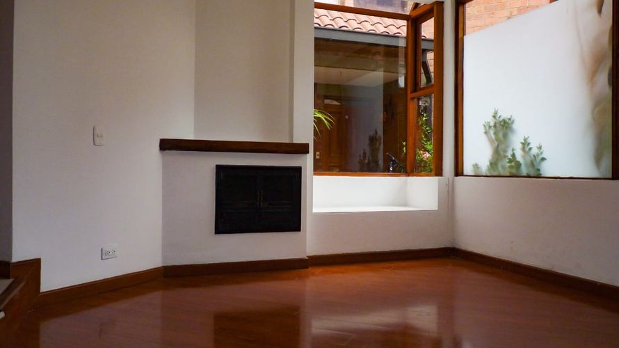 Casa de 3 alcobas en venta en Chicó Navarra, Bogotá, 116 m² · foto 2 de 17