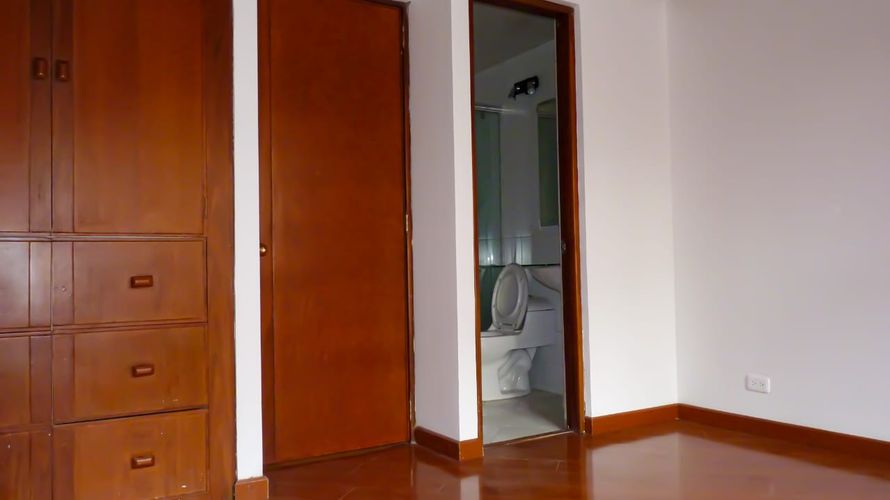 Casa de 3 alcobas en venta en Chicó Navarra, Bogotá, 116 m² · foto 9 de 17