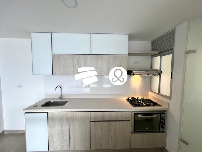 Apartamento de 2 alcobas en venta en Las Lomitas, Sabaneta, 86 m² · foto 5 de 15