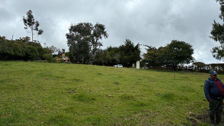 Lote en venta en El Libano, La Calera, 3900 m² · foto 4 de 24