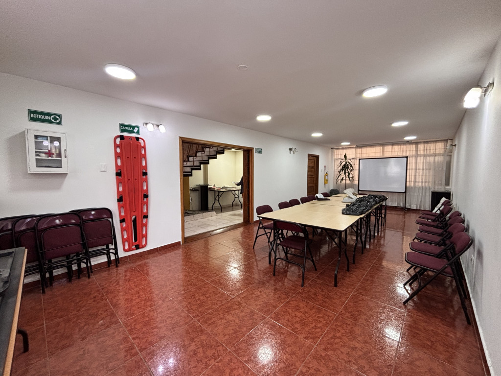 Casa en venta en Las Americas, Bogotá · foto 3 de 21