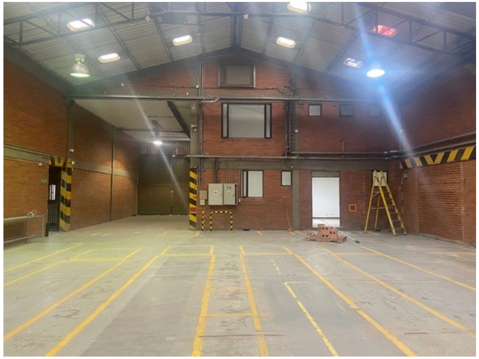 Bodega en Arriendo en Montevideo, Bogotá