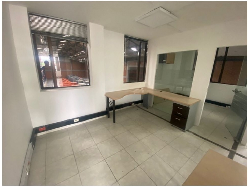 Bodega en Arriendo en Montevideo, Bogotá