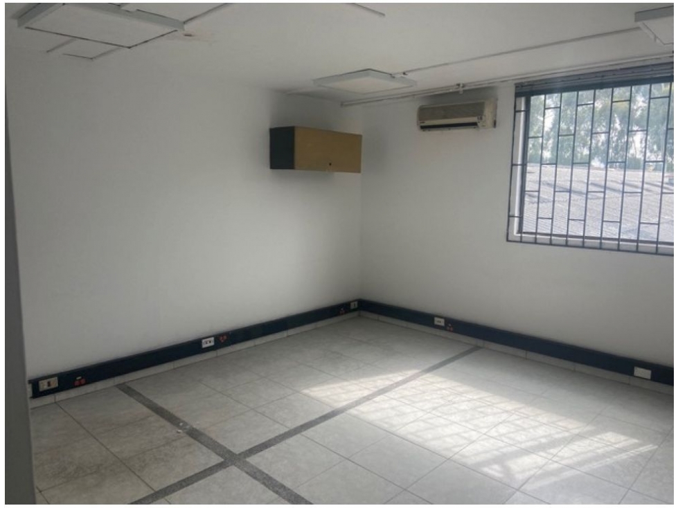 Bodega en Arriendo en Montevideo, Bogotá