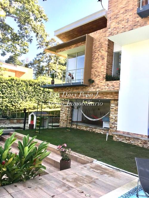 Casa de 5 alcobas en venta en Ruitoque, Piedecuesta, 640 m² · foto 4 de 11