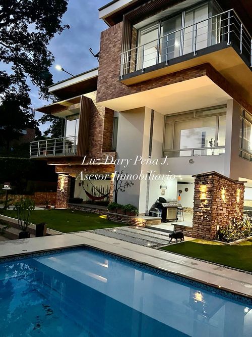 Casa de 5 alcobas en venta en Ruitoque, Piedecuesta, 640 m² · foto 5 de 11