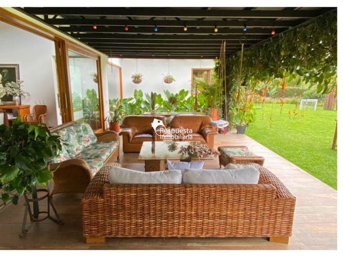 Casa de 3 alcobas en venta en Lomitas, La Ceja, 375 m² · foto 8 de 24