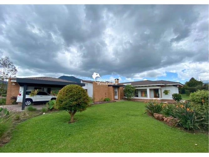 Casa de 3 alcobas en venta en Lomitas, La Ceja, 375 m² · foto 12 de 24