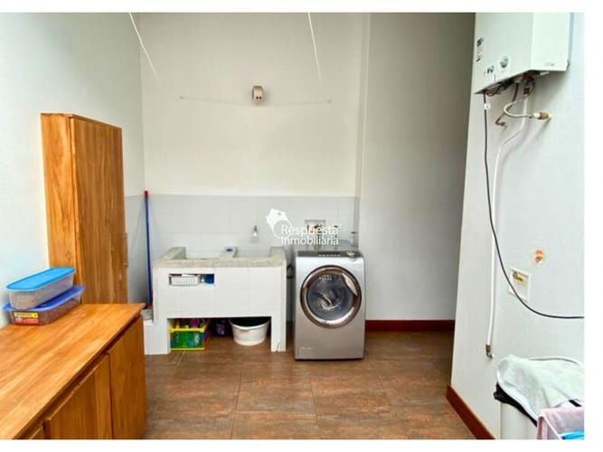 Casa de 3 alcobas en venta en Lomitas, La Ceja, 375 m² · foto 23 de 24