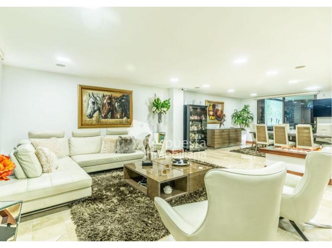 Casa de 5 alcobas en venta en Las Palmas, Medellín, 820 m² · foto 7 de 14