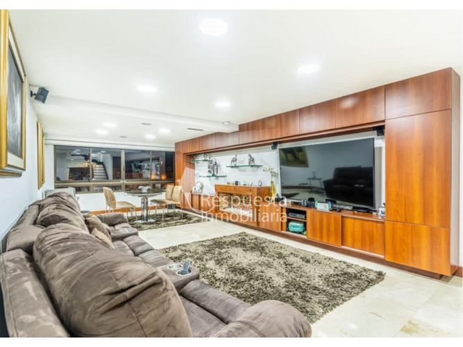 Casa de 5 alcobas en venta en Las Palmas, Medellín, 820 m² · foto 11 de 14