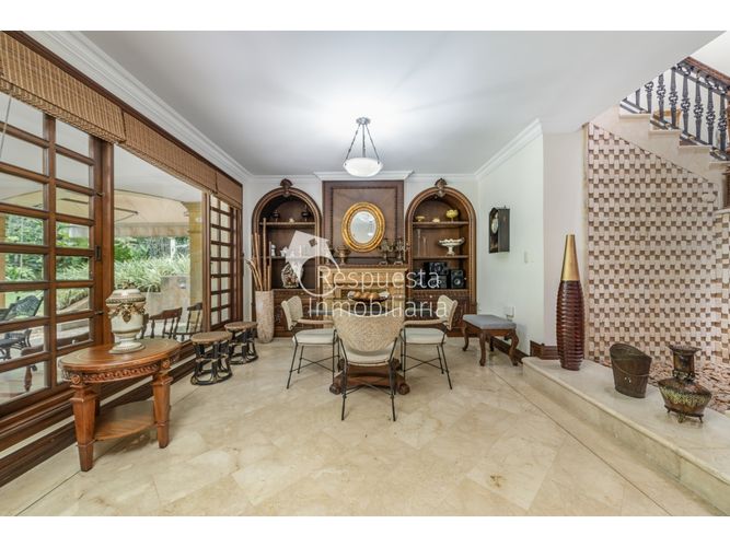 Casa de 5 alcobas en venta en El Campestre, Medellín, 650 m² · foto 12 de 24