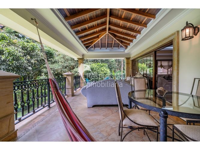 Casa de 5 alcobas en venta en El Campestre, Medellín, 650 m² · foto 15 de 24