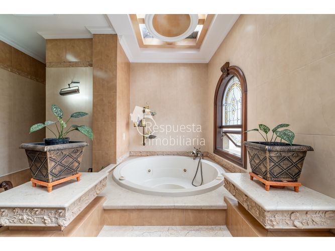 Casa de 5 alcobas en venta en El Campestre, Medellín, 650 m² · foto 17 de 24