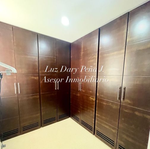 Casa de 5 alcobas en venta en Cañaveral, Floridablanca, 379 m² · foto 9 de 15