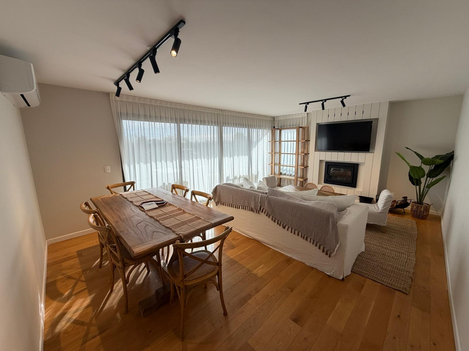 Alquiler Apartamento 3 dormitorios amueblado | Piso 4 | Con parrillero | Ciudad de la costa