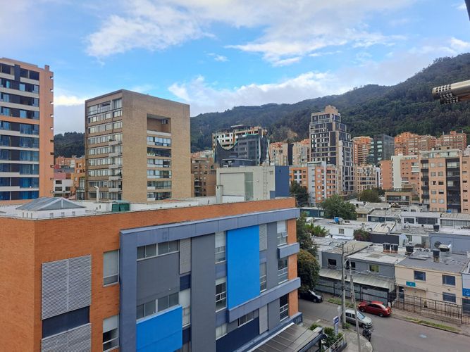Apartamento en venta en Santa Barbara Oriental, Bogotá · foto 3 de 22