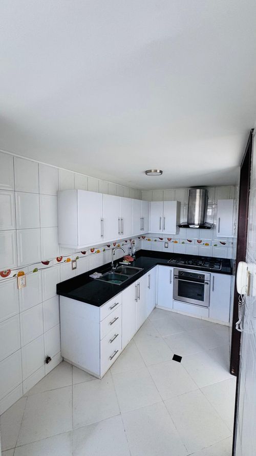 Apartamento de 3 alcobas en venta en Mediterrane, Floridablanca, 114 m² · foto 7 de 15