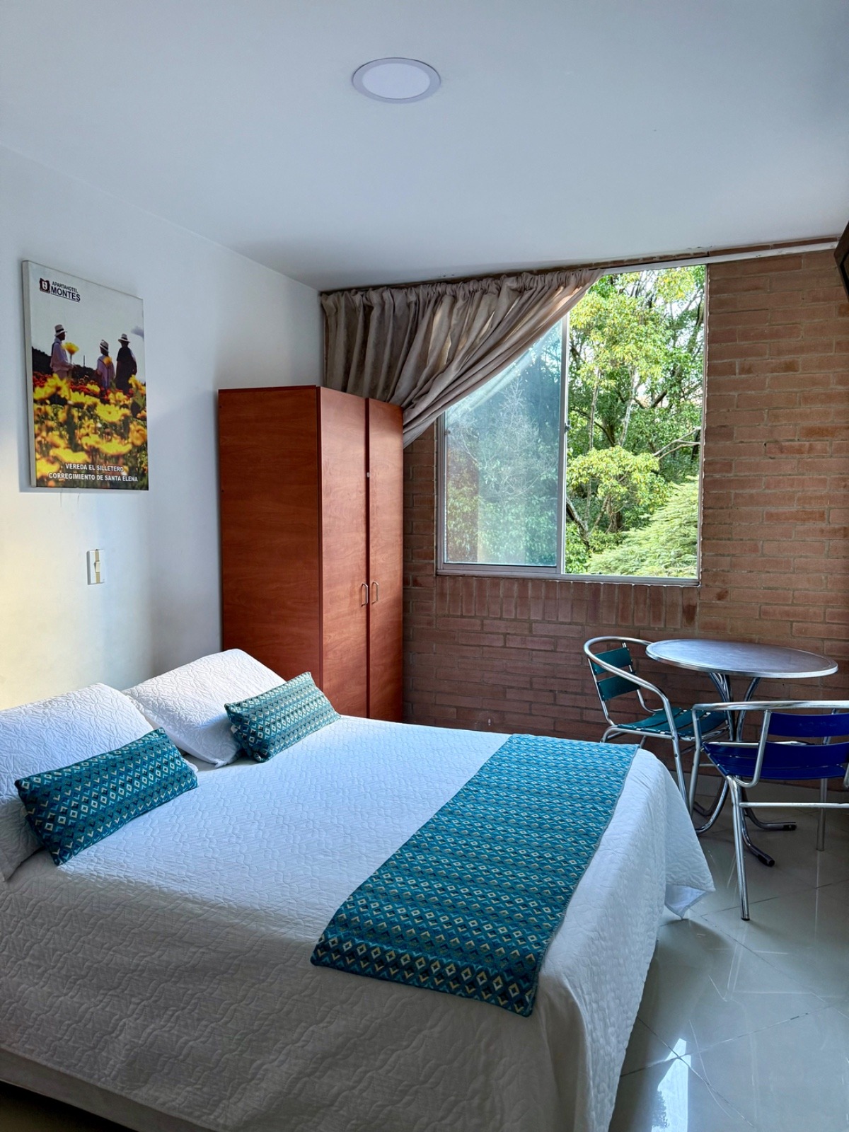 Apartamento en arriendo en Laureles, Medellín · foto 2 de 5