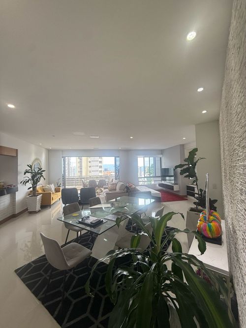 Apartamento de 4 alcobas en venta en Cabecera Del Llano, Bucaramanga, 264 m² · foto 6 de 24