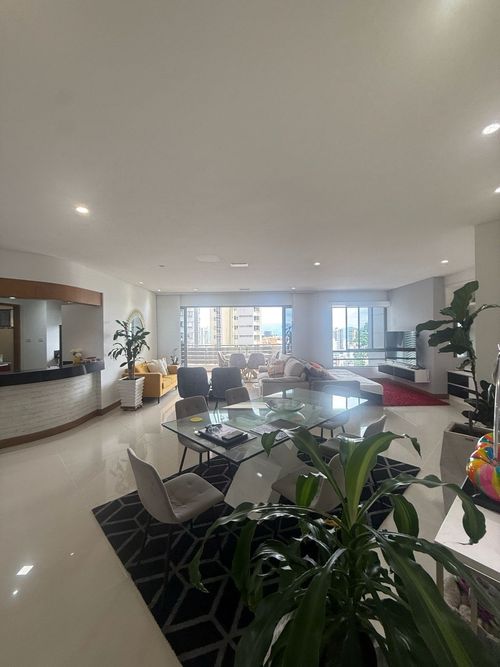 Apartamento de 4 alcobas en venta en Cabecera Del Llano, Bucaramanga, 264 m² · foto 19 de 24