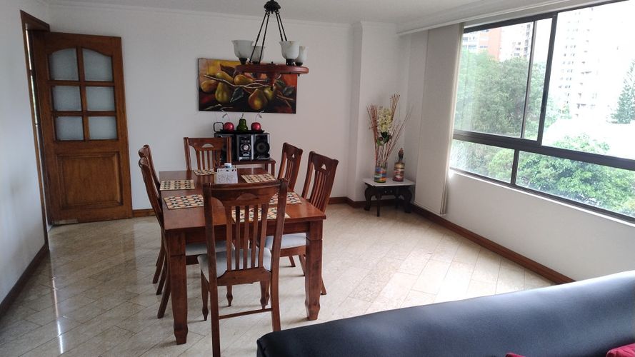 Apartamento de 4 alcobas en venta en Castropol, Medellín, 165 m² · foto 6 de 23