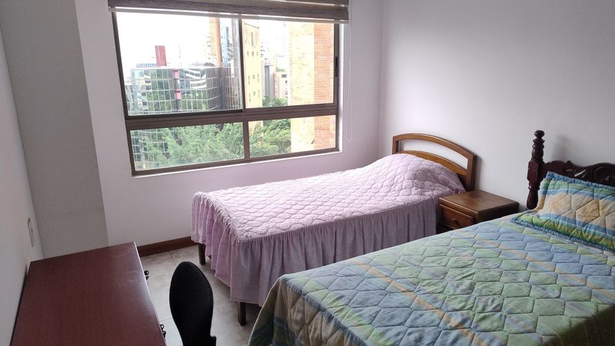 Apartamento de 4 alcobas en venta en Castropol, Medellín, 165 m² · foto 15 de 23