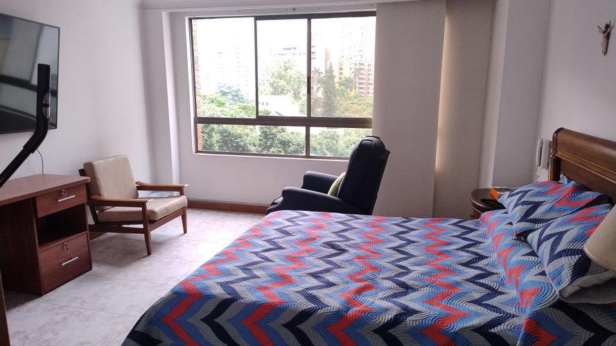 Apartamento de 4 alcobas en venta en Castropol, Medellín, 165 m² · foto 17 de 23