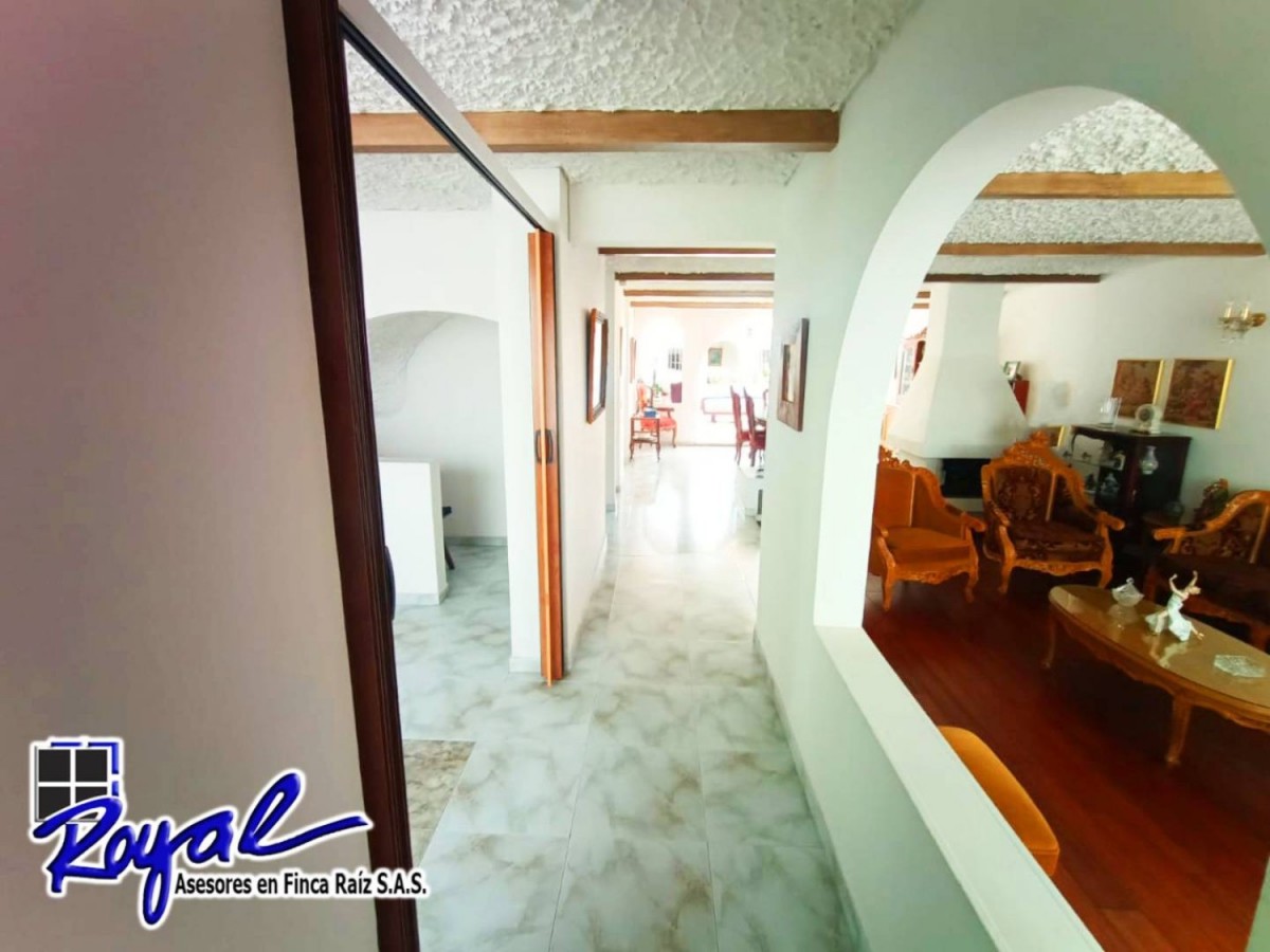 Casa en venta en El Batán, Bogotá · foto 3 de 24