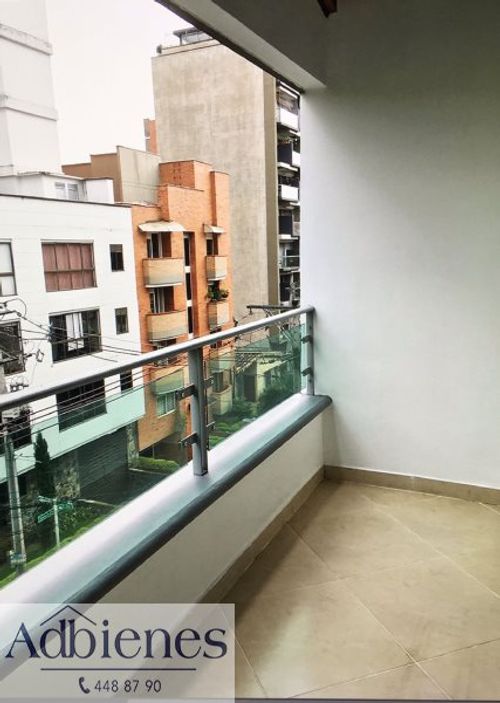 Apartamento de 3 alcobas en venta en Rosales, Medellín, 80 m² · foto 2 de 10