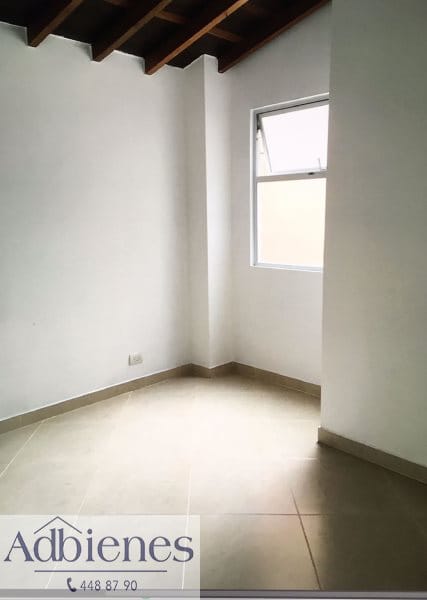 Apartamento de 3 alcobas en venta en Rosales, Medellín, 80 m² · foto 5 de 10