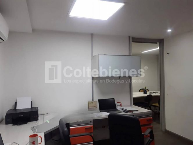 Local en arriendo en El Poblado, Medellín, 74 m² · foto 5 de 9