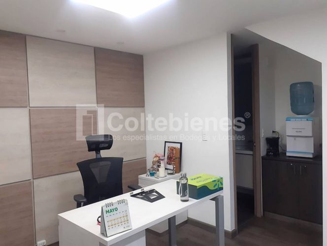 Local en arriendo en El Poblado, Medellín, 74 m² · foto 7 de 9