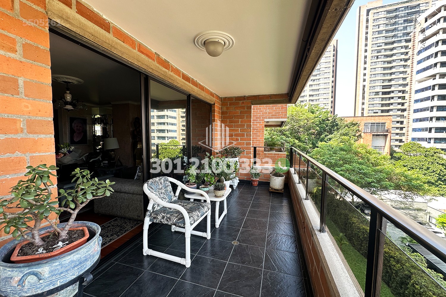Apartamento en arriendo en Castropol, Medellín · foto 11 de 24
