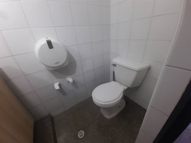 Oficina en arriendo en El Poblado, Medellín, 193 m² · foto 19 de 24