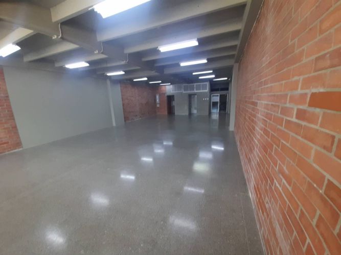 Oficina en arriendo en El Poblado, Medellín, 463 m² · foto 21 de 24