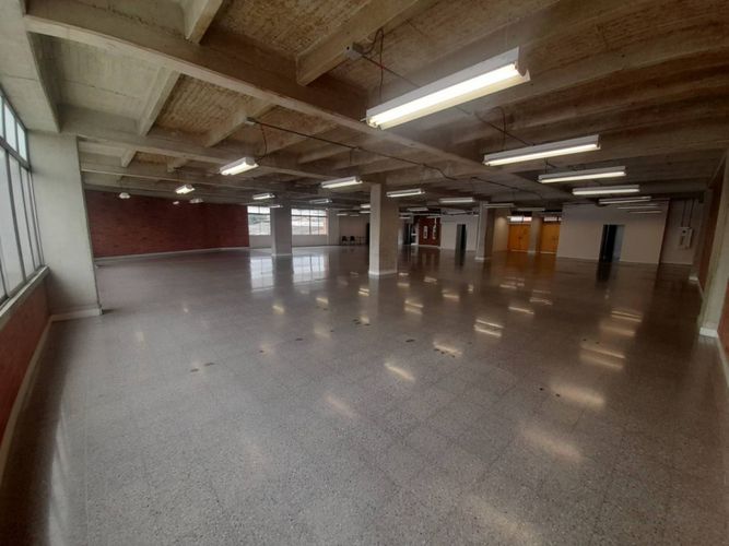 Oficina en arriendo en El Poblado, Medellín, 198 m² · foto 15 de 24