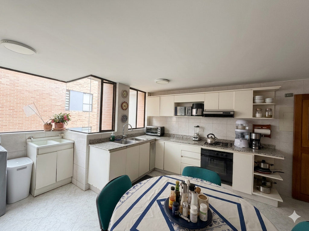 Apartamento en venta en Santa Barbara, Bogotá · foto 5 de 22