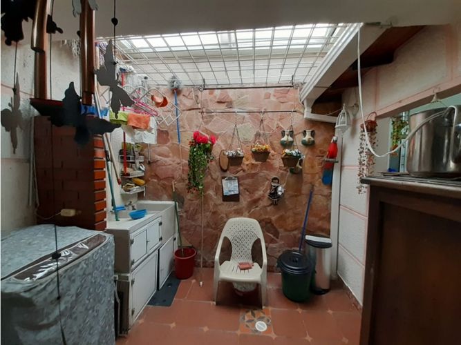 Casa de 3 alcobas en venta en Niza, Floridablanca, 240 m² · foto 5 de 14