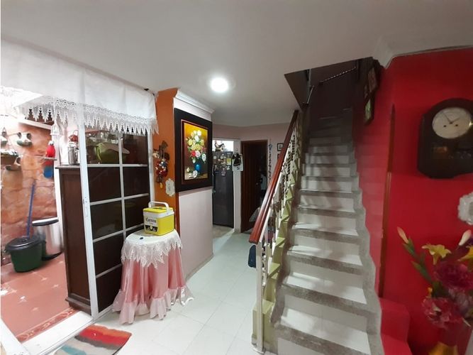 Casa de 3 alcobas en venta en Niza, Floridablanca, 240 m² · foto 10 de 14