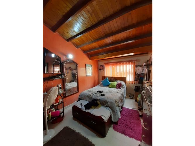 Casa de 3 alcobas en venta en Niza, Floridablanca, 240 m² · foto 14 de 14