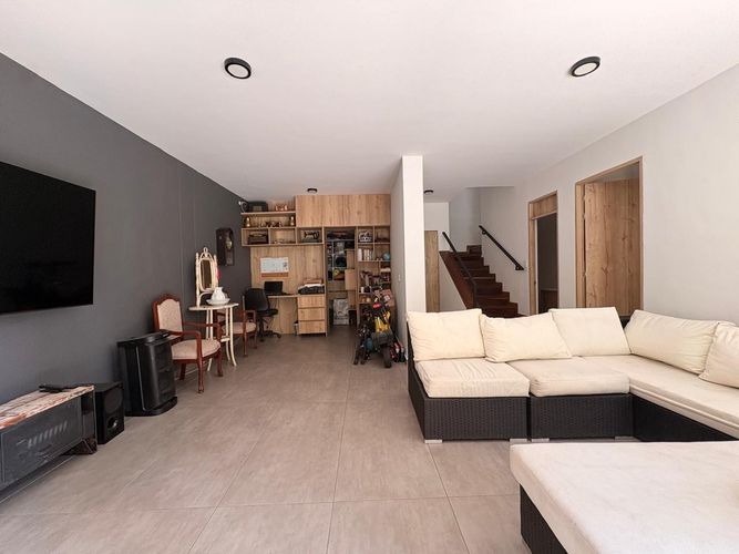 Casa de 4 alcobas en arriendo en El Poblado, Medellín, 248 m² · foto 7 de 18